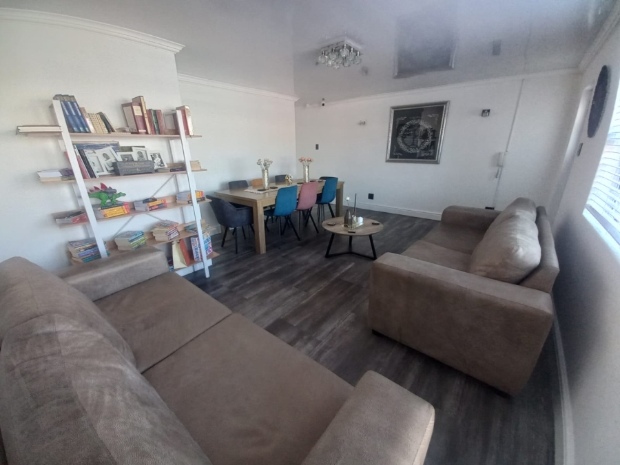 3 Bedroom Property for Sale in Portlands Western Cape